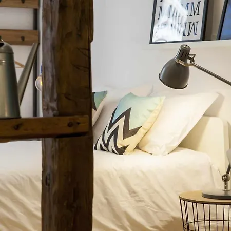 Blue Design Chiado Center Apartment Lisbon