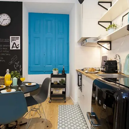 Apartment Blue Design Chiado Center Lisbon